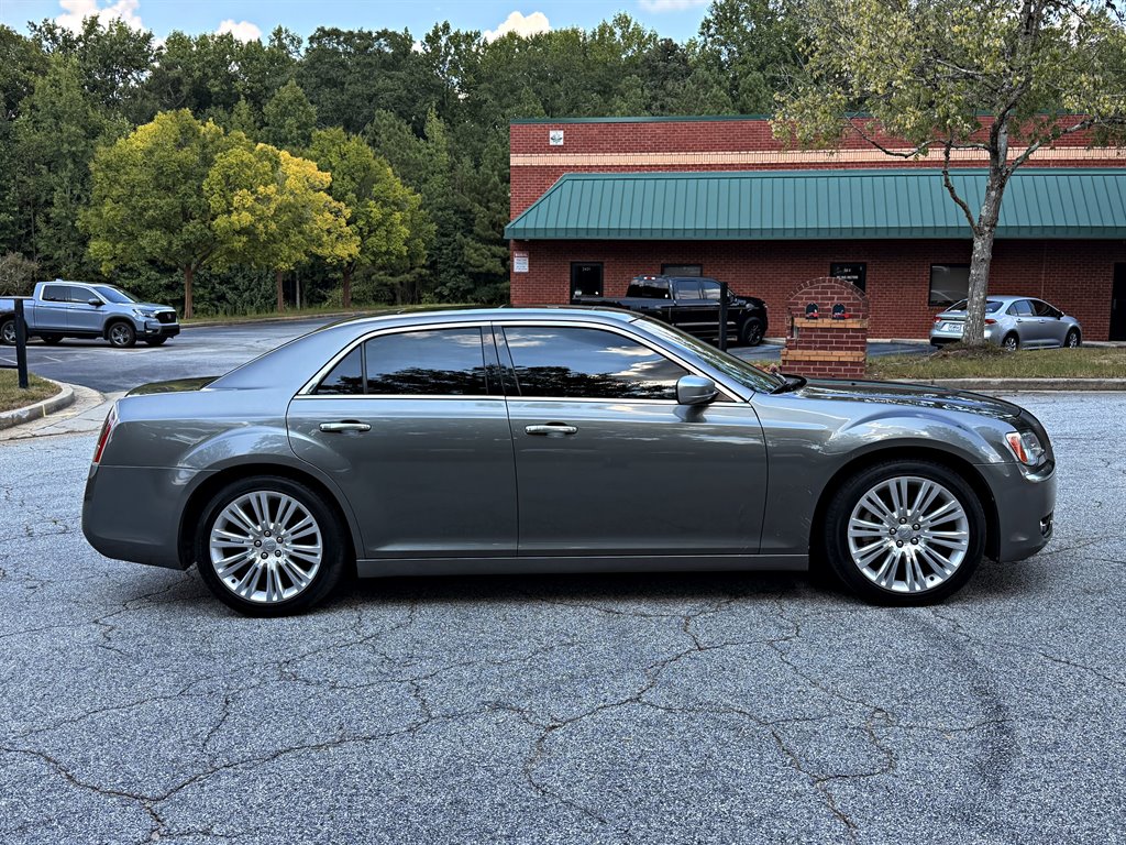 Chrysler 300 photo 4