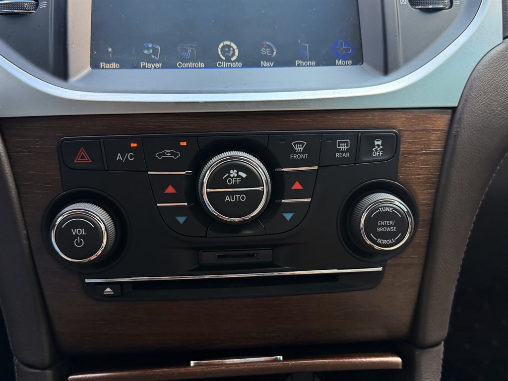 Chrysler 300 photo 23