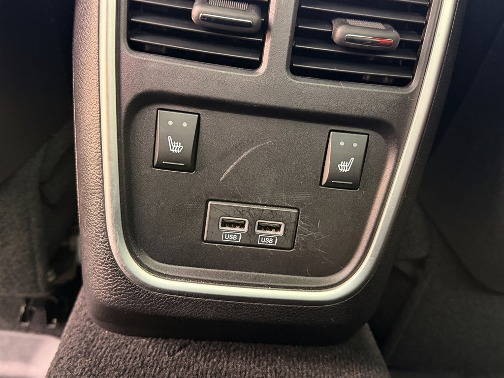 Dodge Charger photo 11