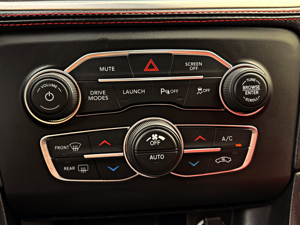 Dodge Charger photo 33