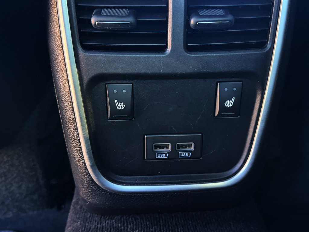 Dodge Charger photo 11