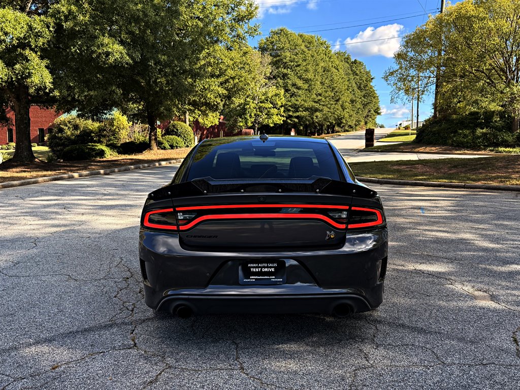 Dodge Charger photo 6