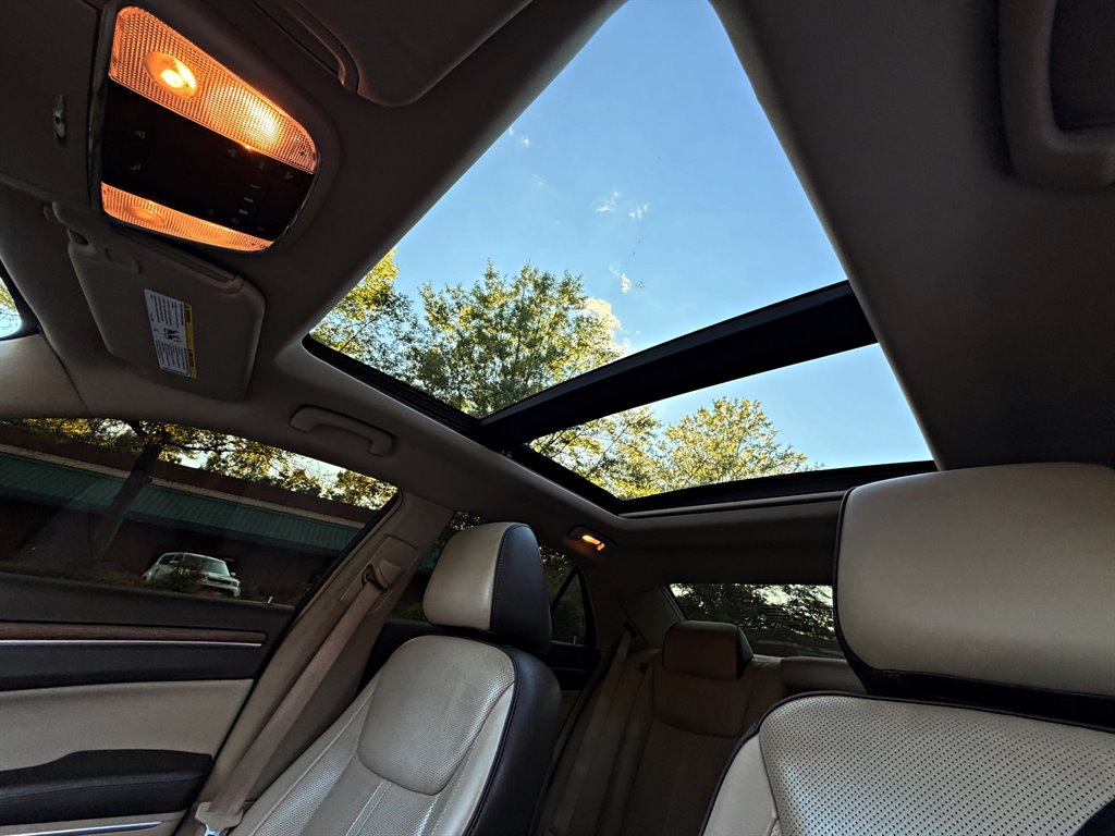 Chrysler 300 photo 13