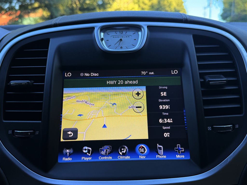Chrysler 300 photo 18