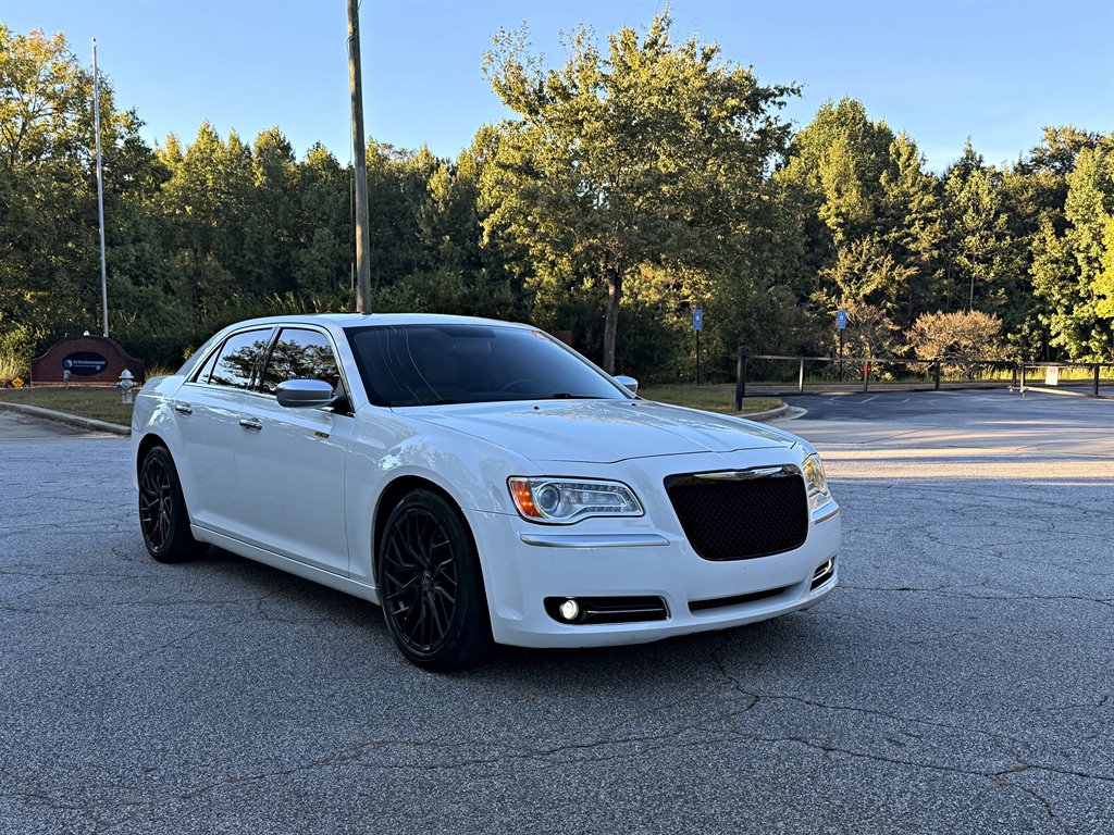 Chrysler 300 photo 3