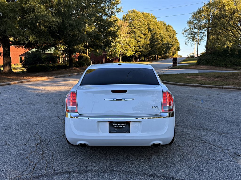 Chrysler 300 photo 6