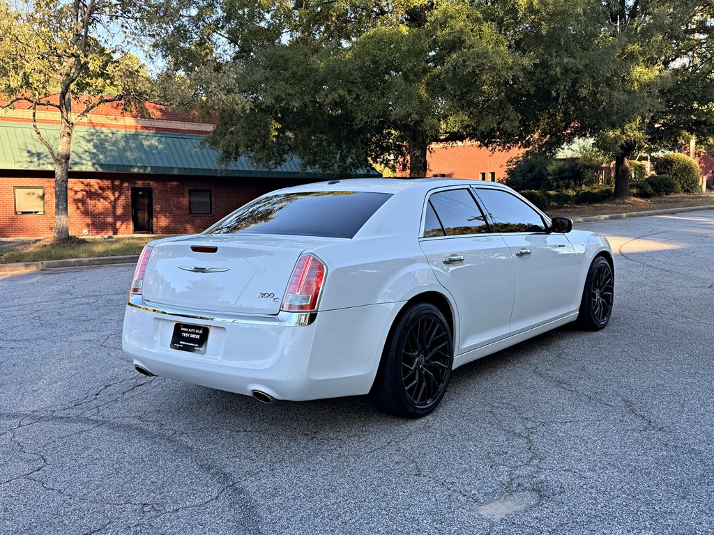 Chrysler 300 photo 5