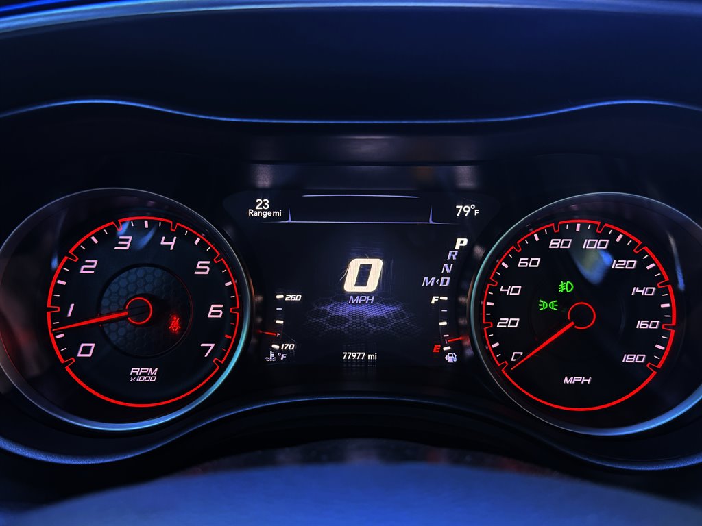 Dodge Charger photo 12