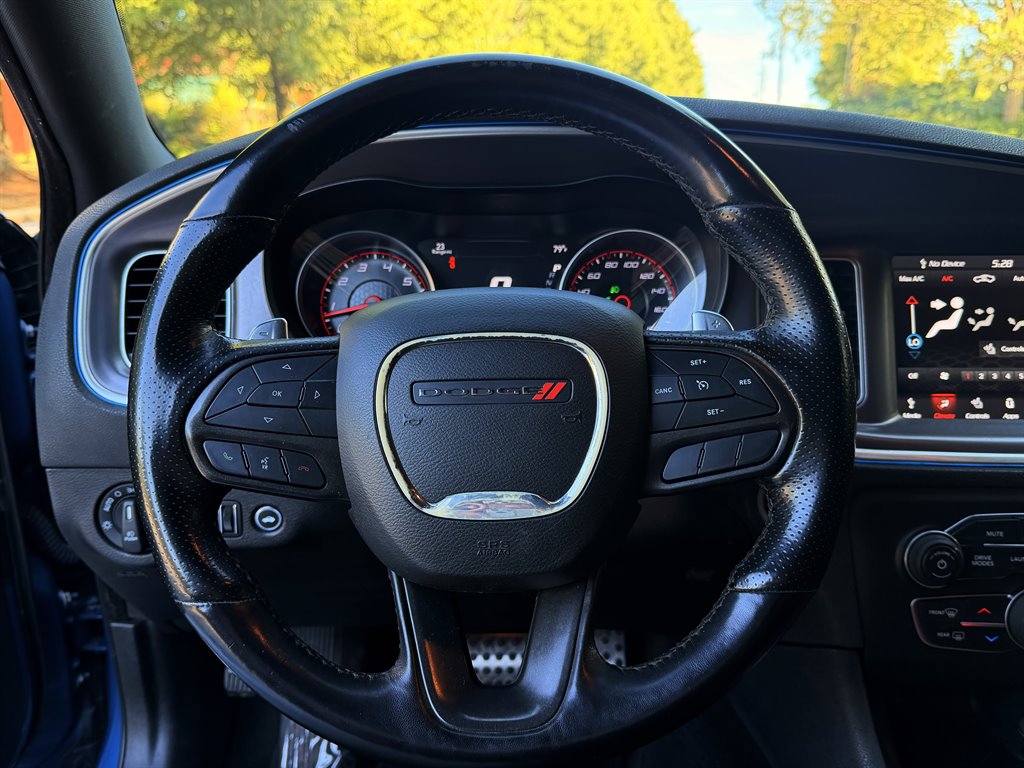 Dodge Charger photo 11