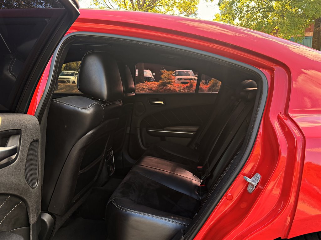 Dodge Charger photo 10