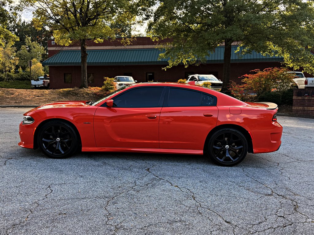Dodge Charger photo 8