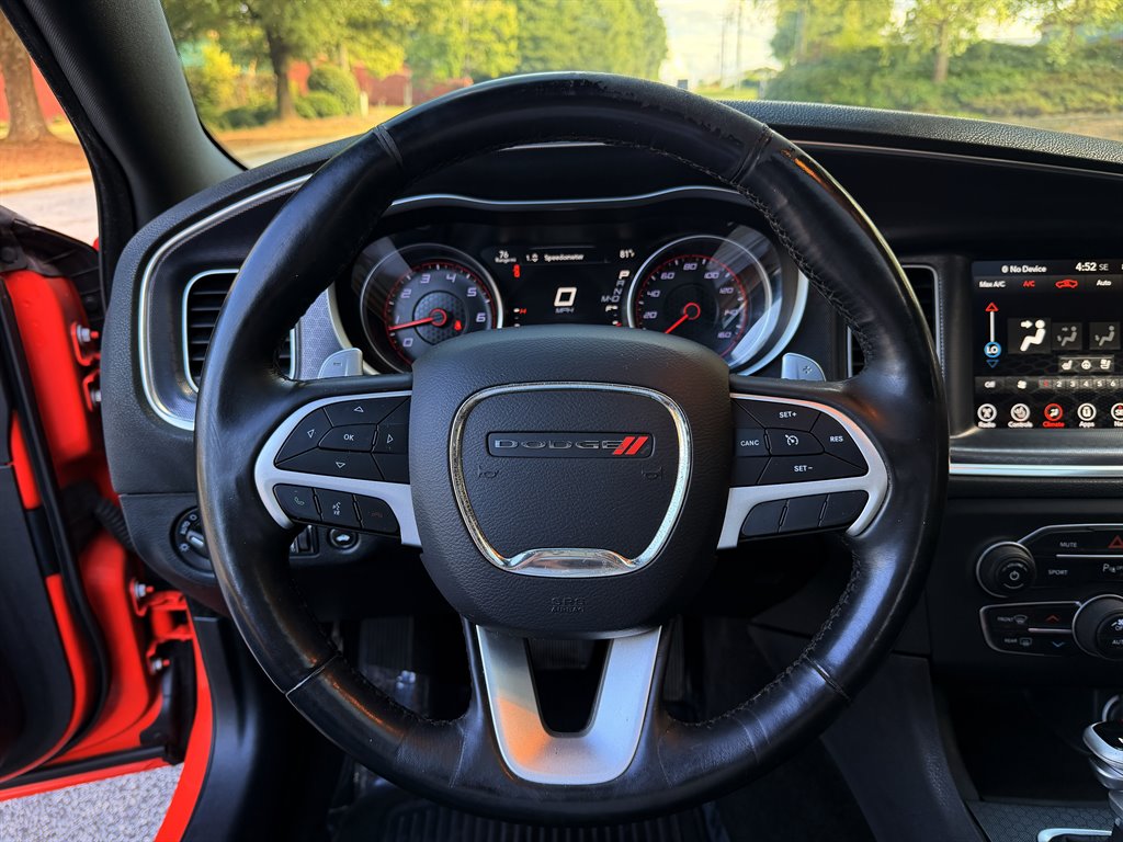 Dodge Charger photo 11