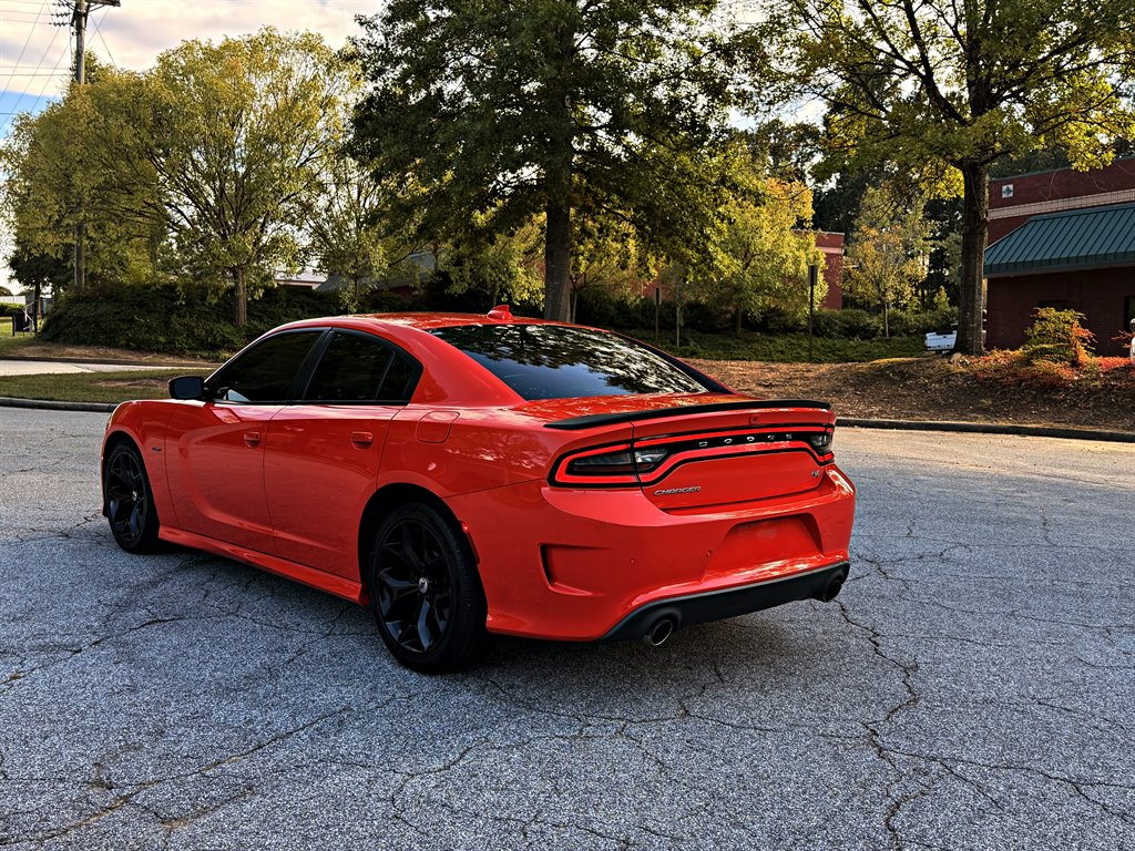 Dodge Charger photo 7