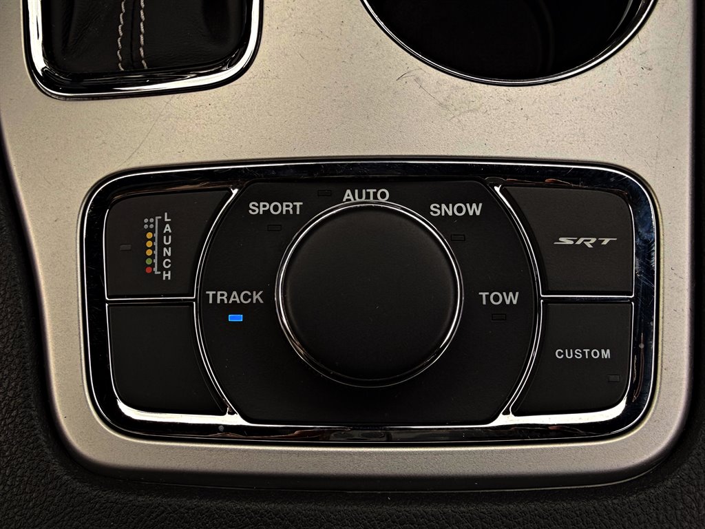 Jeep Grand Cherokee photo 32