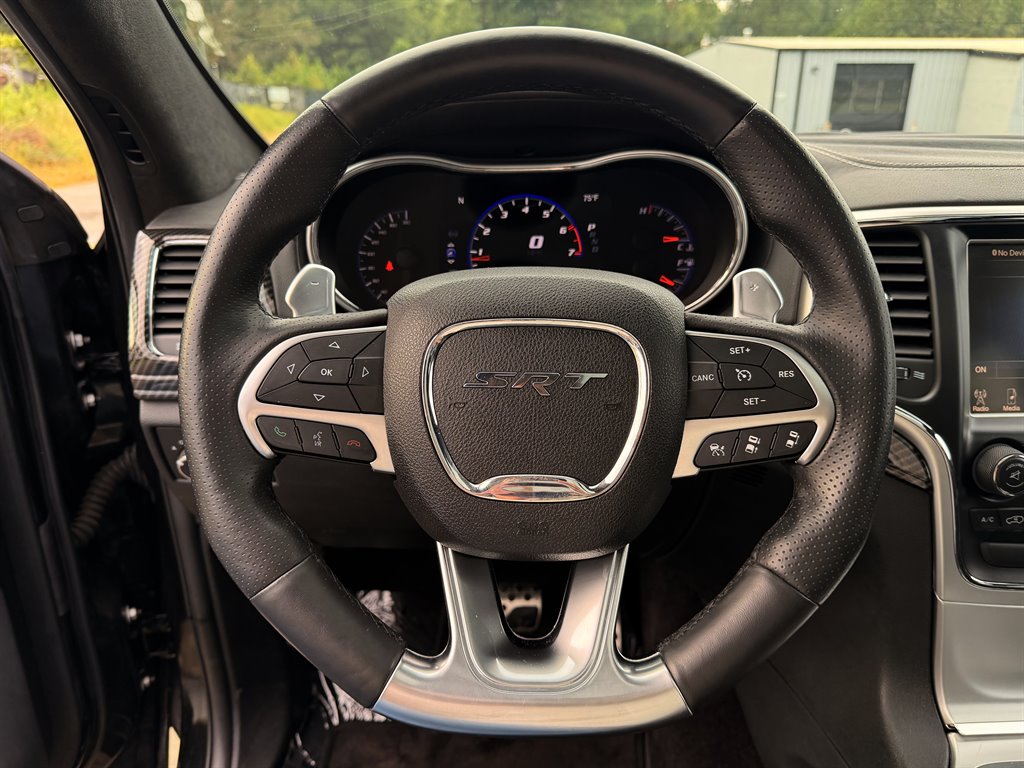 Jeep Grand Cherokee photo 12
