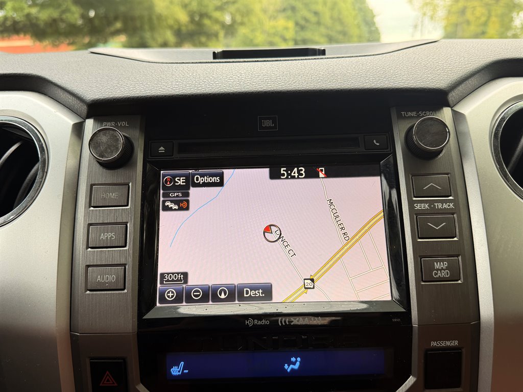 Toyota Tundra photo 13