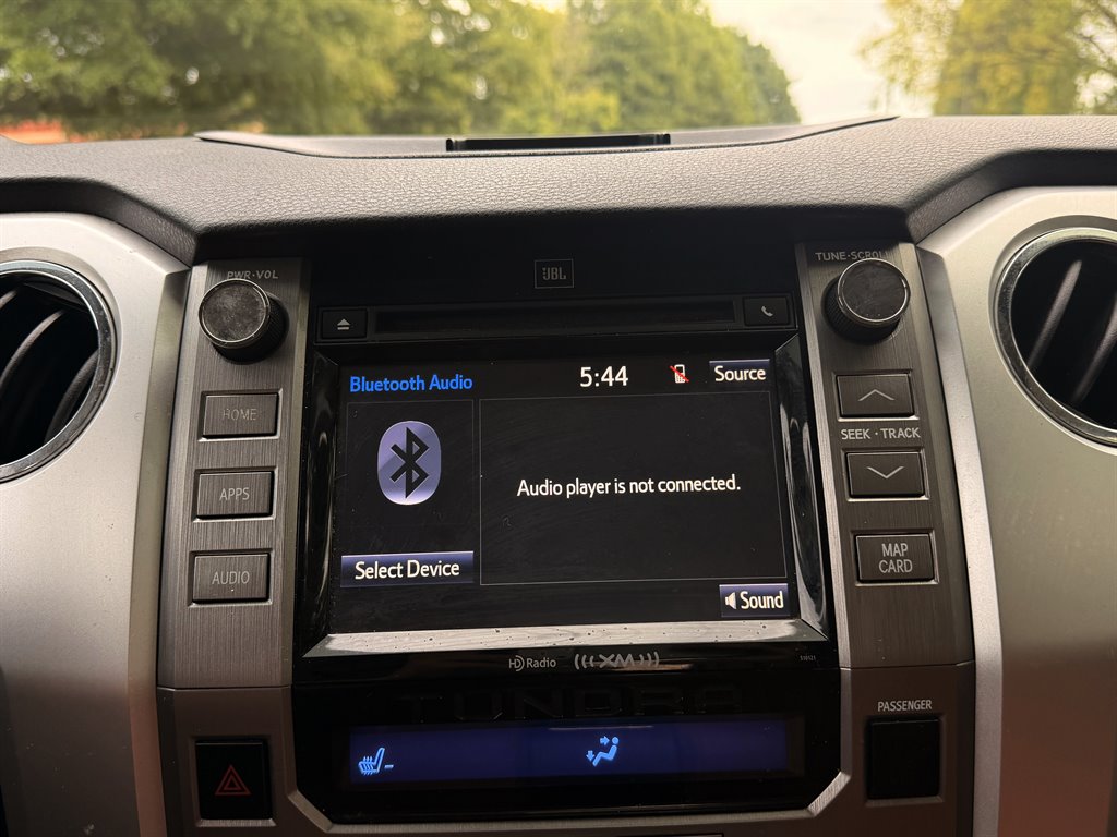 Toyota Tundra photo 14