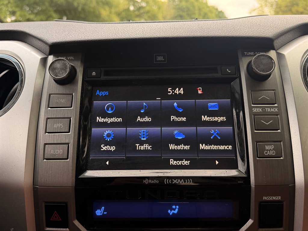 Toyota Tundra photo 16