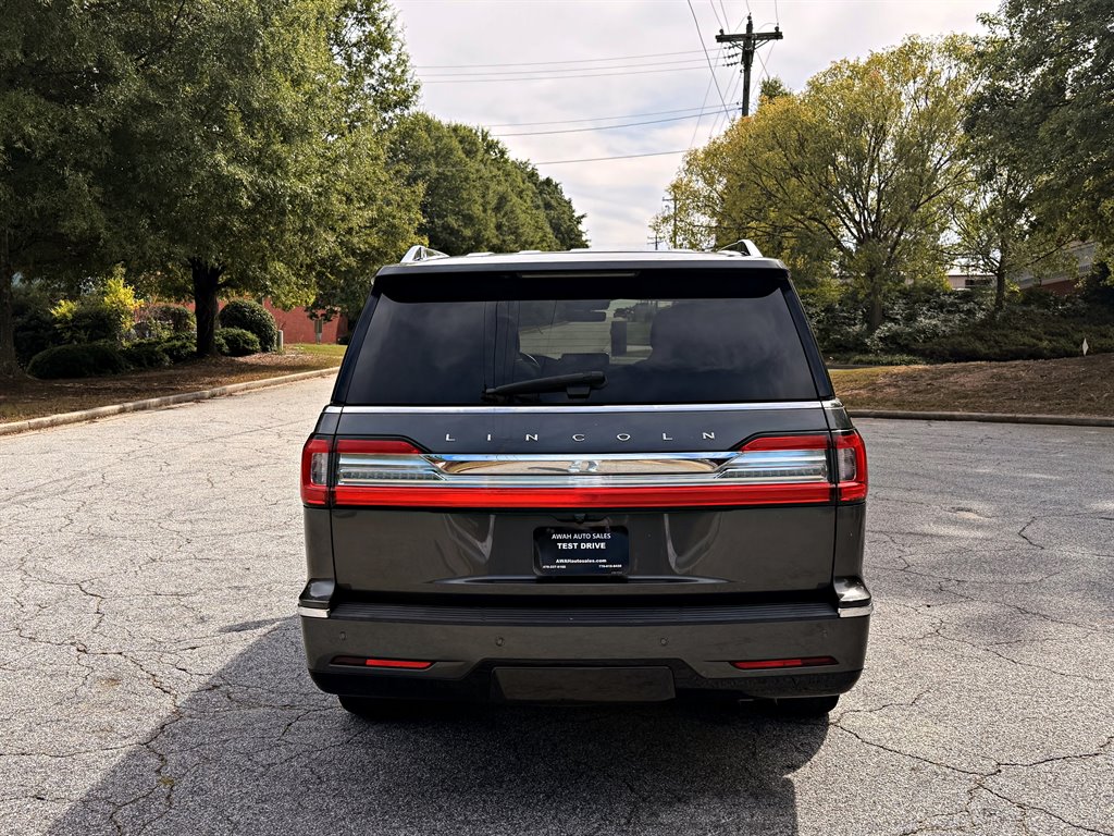 Lincoln Navigator photo 6