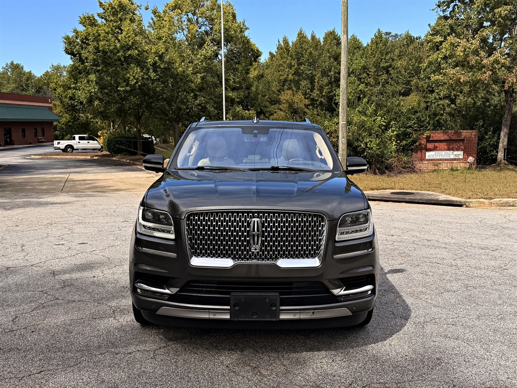 Lincoln Navigator photo 2