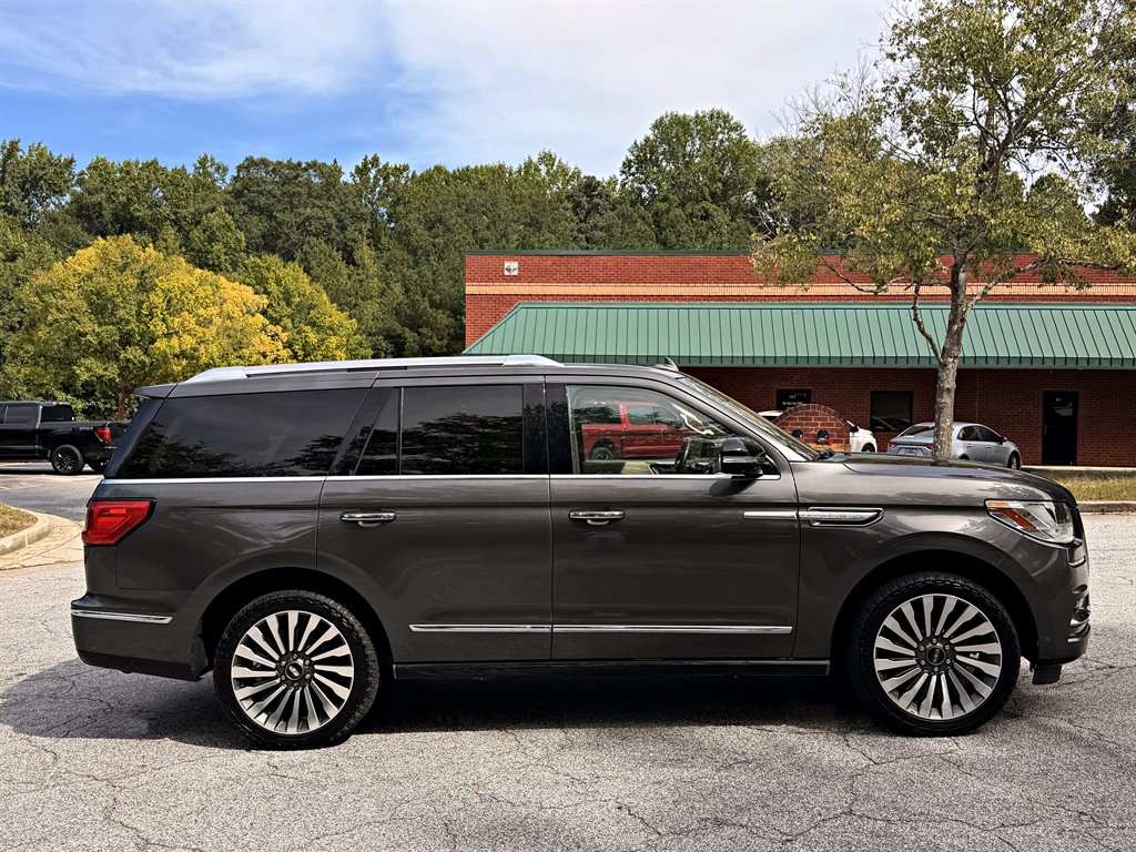 Lincoln Navigator photo 4