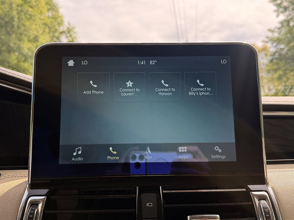 Lincoln Navigator photo 19