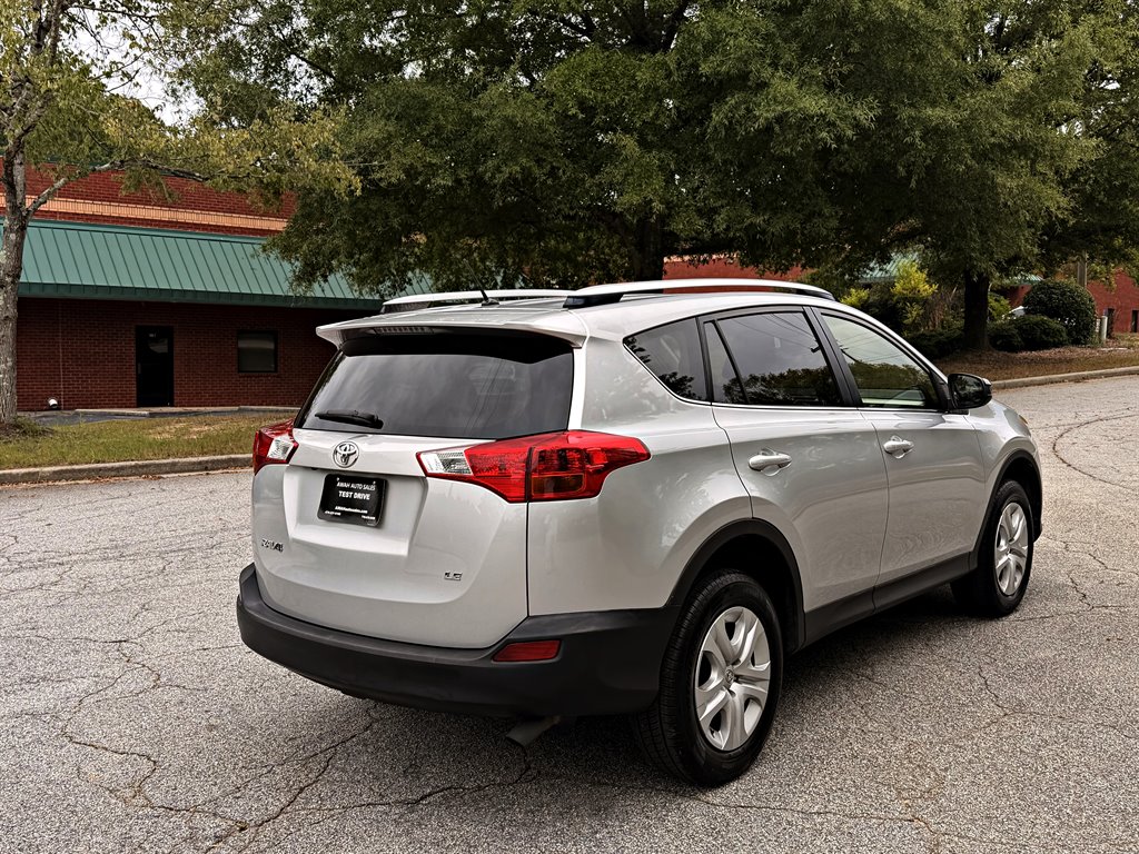 Toyota RAV4 photo 4