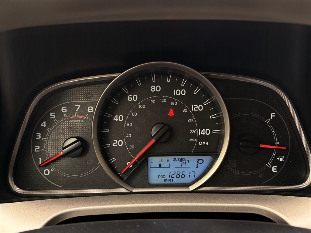 Toyota RAV4 photo 11
