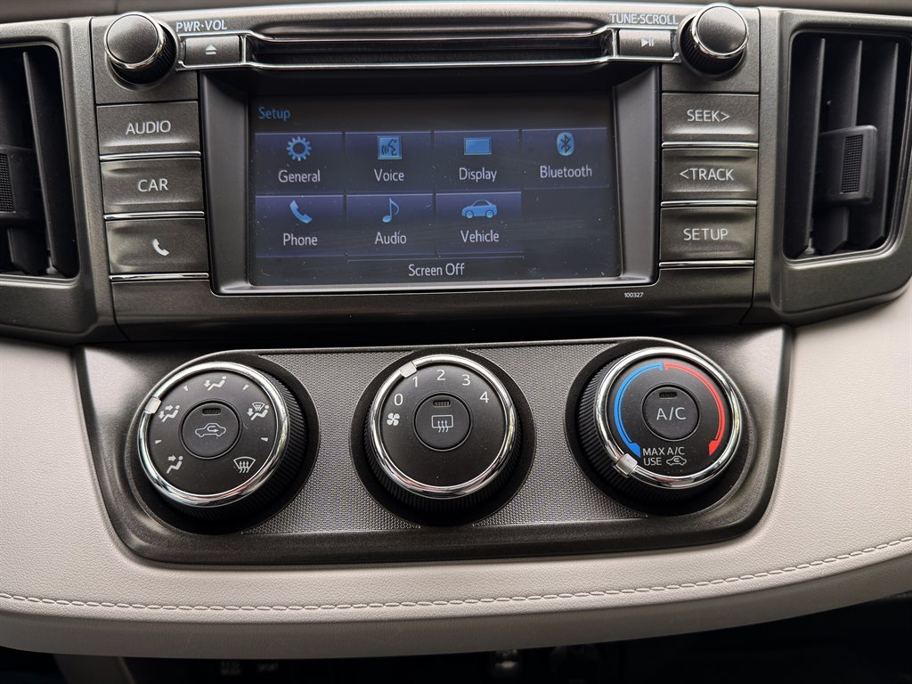 Toyota RAV4 photo 17