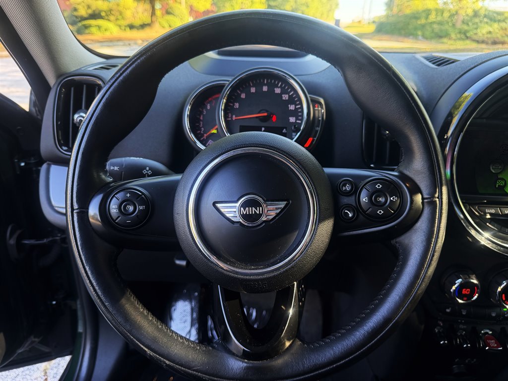Mini Cooper photo 11