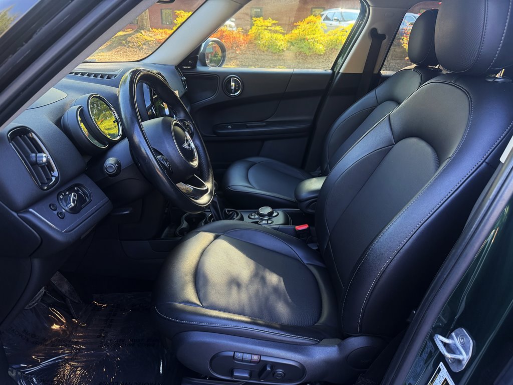 Mini Cooper photo 10
