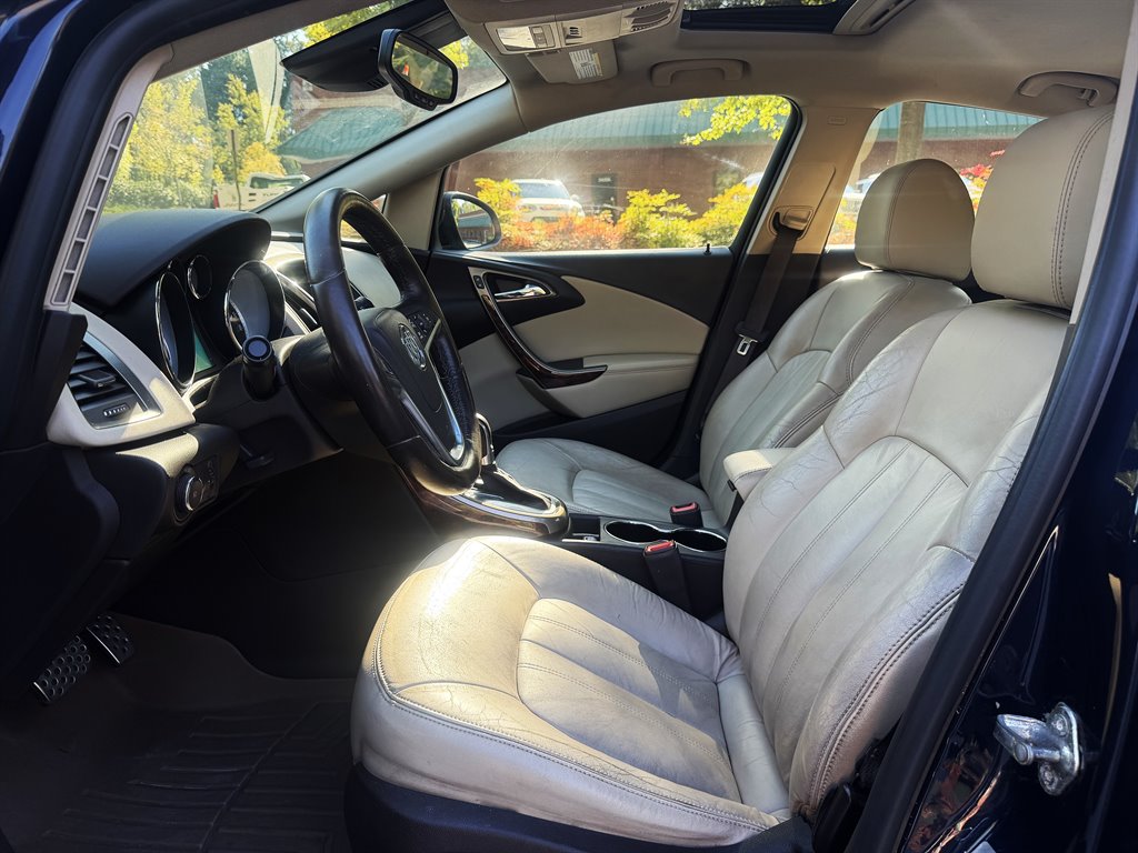 Buick Verano photo 9