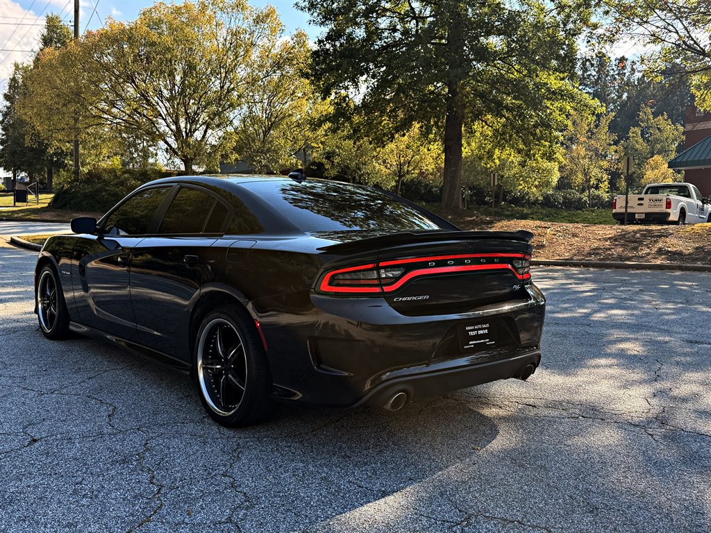 Dodge Charger photo 7