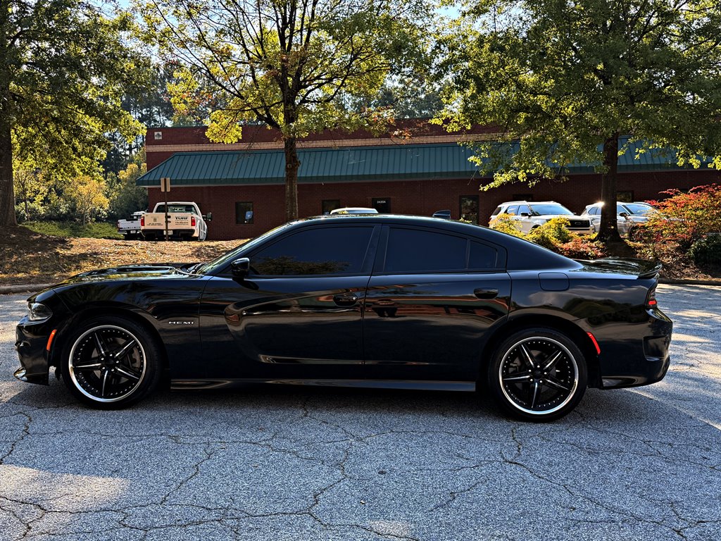 Dodge Charger photo 8