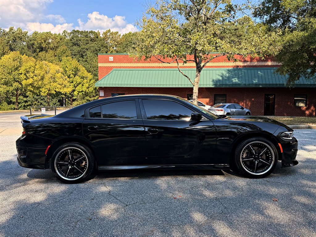 Dodge Charger photo 4