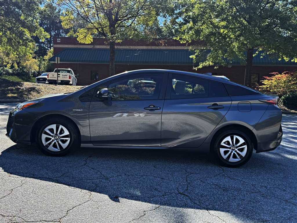 Toyota Prius photo 8