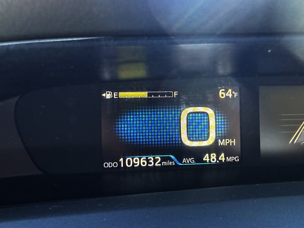 Toyota Prius photo 12