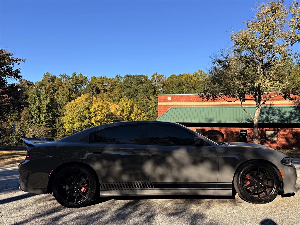 Dodge Charger photo 4