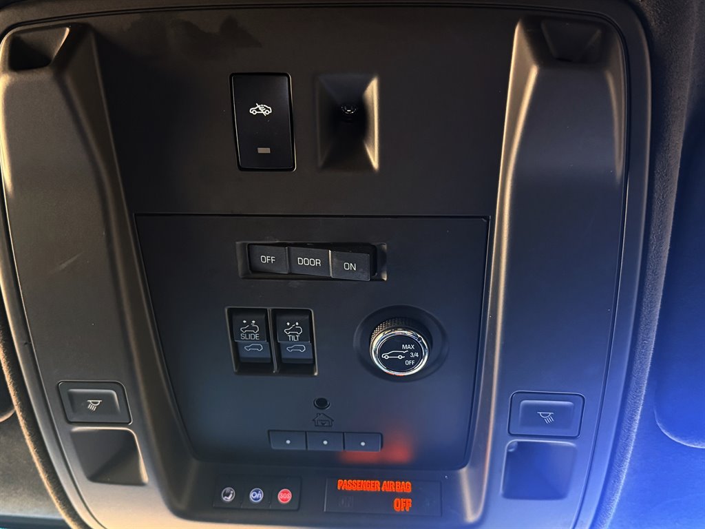 Cadillac Escalade photo 26