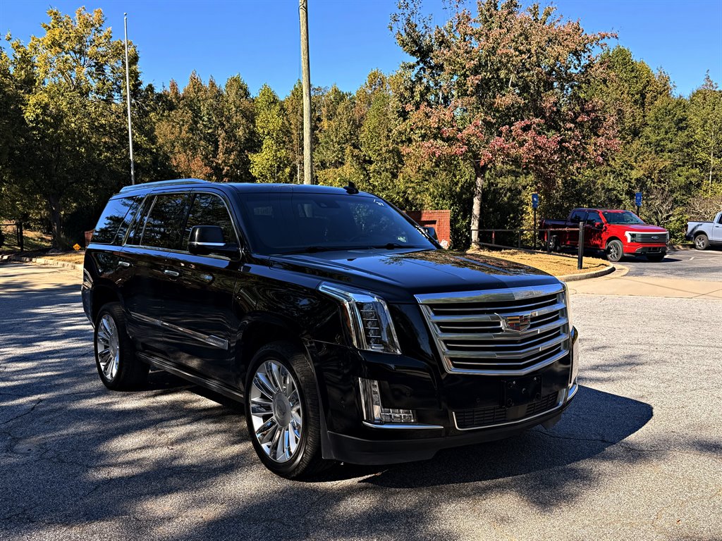 Cadillac Escalade photo 3