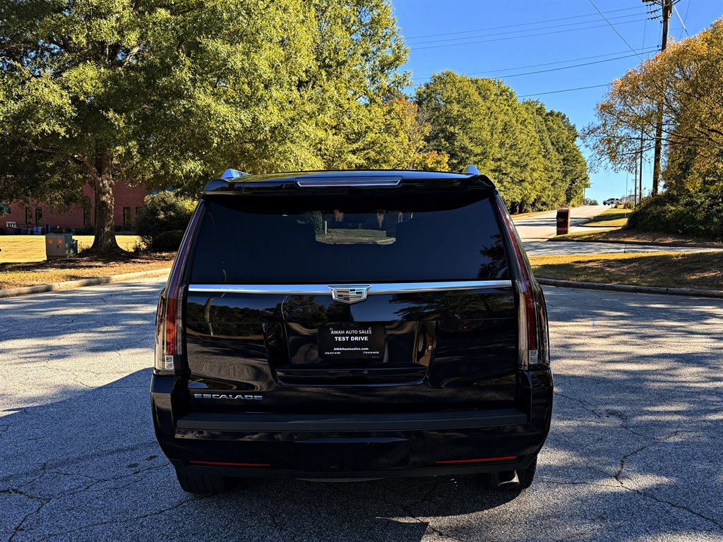 Cadillac Escalade photo 6