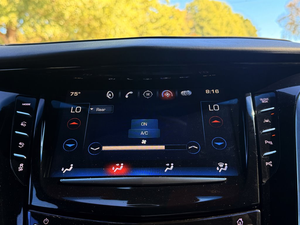 Cadillac Escalade photo 20