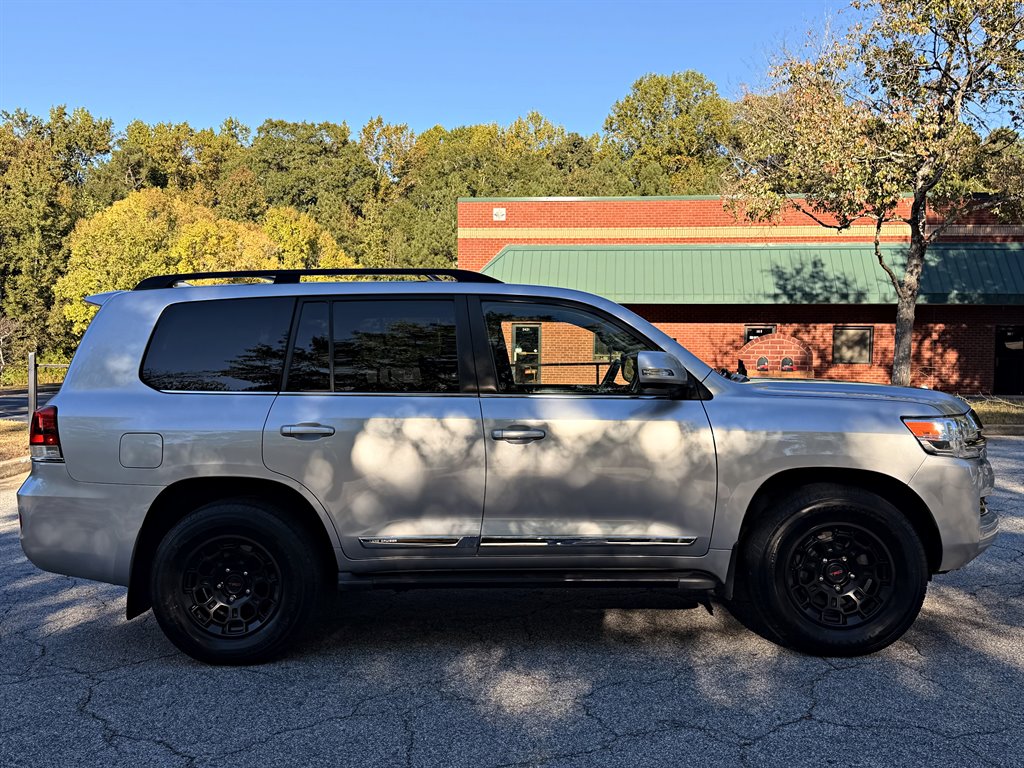 Toyota Land Cruiser photo 4