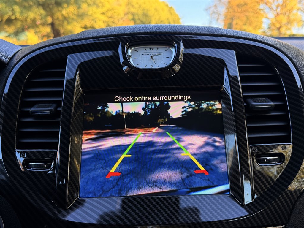 Chrysler 300 photo 21
