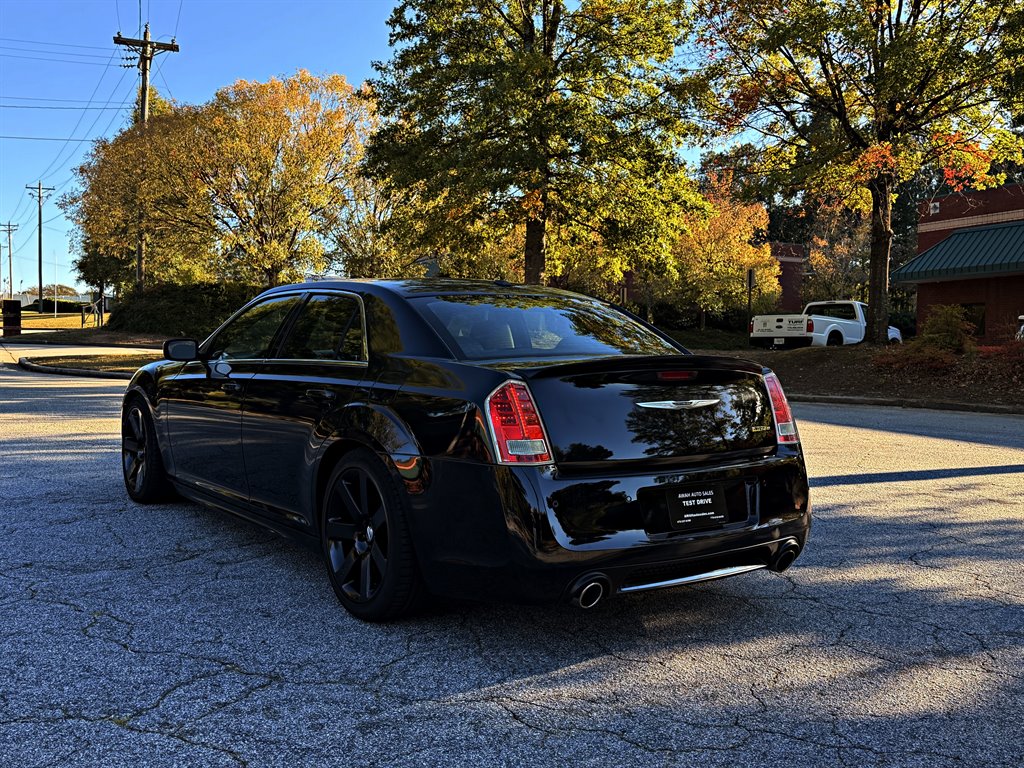 Chrysler 300 photo 7