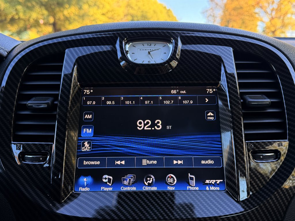 Chrysler 300 photo 15
