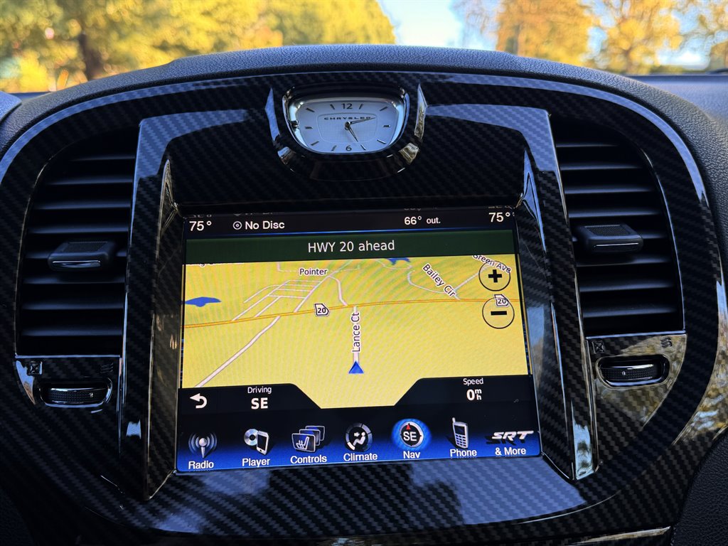 Chrysler 300 photo 19