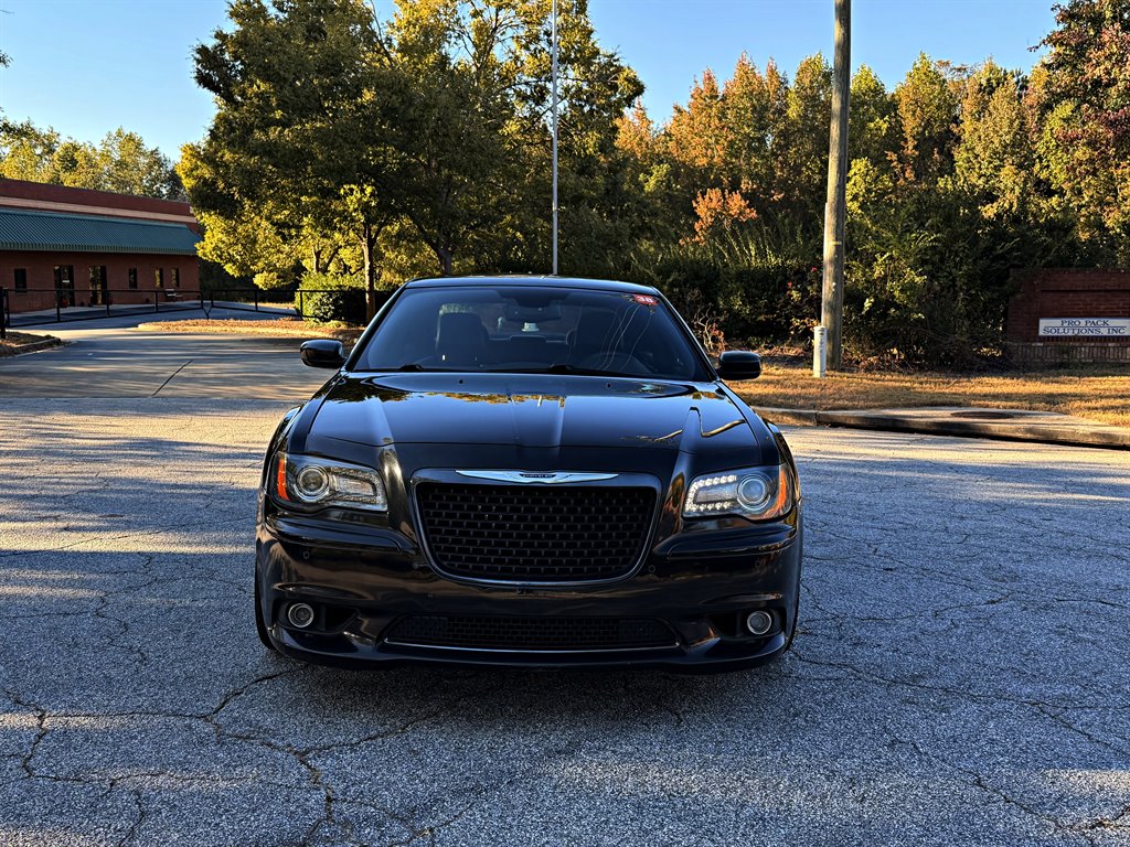 Chrysler 300 photo 2