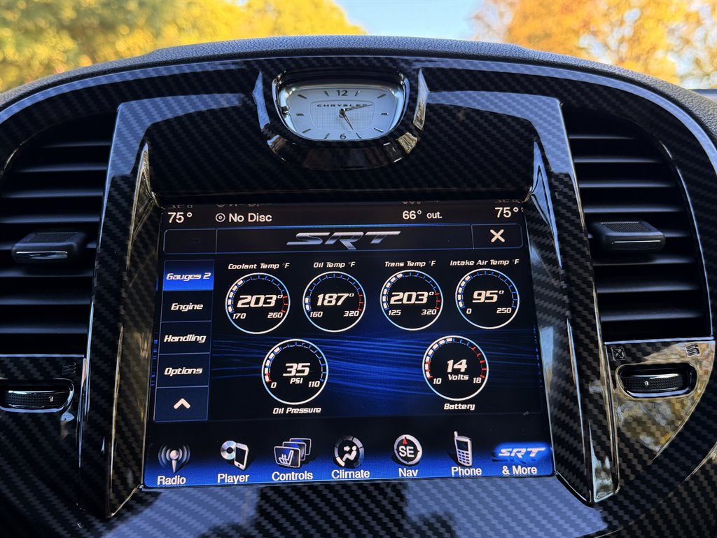 Chrysler 300 photo 24