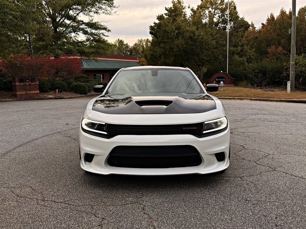 Dodge Charger photo 2
